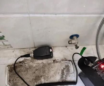 赤壁屋顶漏水维修公司分享下卫生间漏水的危害及解决方法